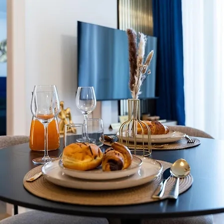 Apartment Luxury Modern North One Split