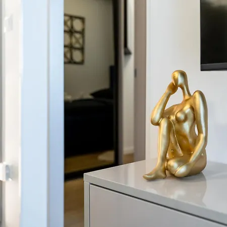 Luxury Modern North One Apartmán