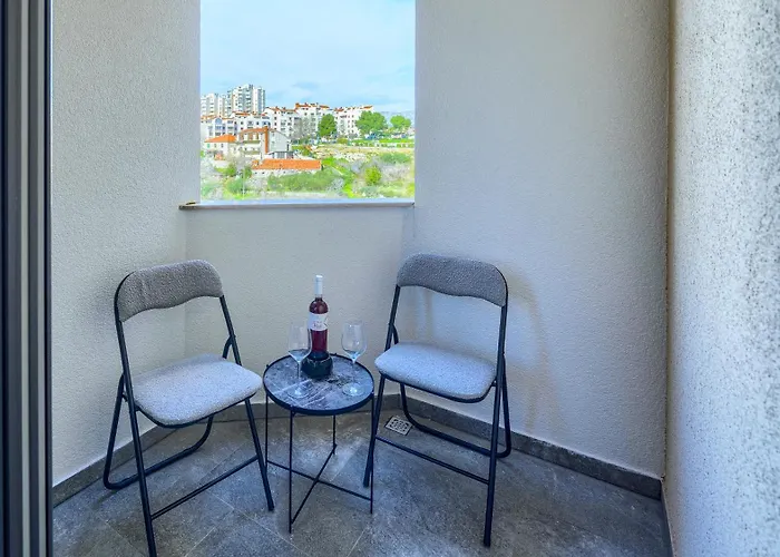 Luxury Modern North One *